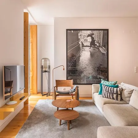 Apartment Plum Guide - Sterling Silver